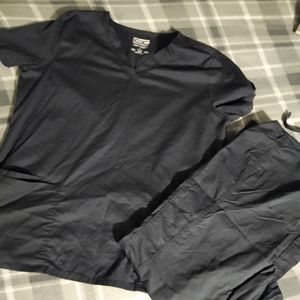 Cherokee core stretch size large